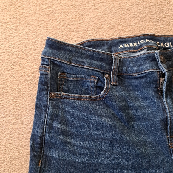 American Eagle Jeans Kick Boot Crop Women's 8 Short Blue Denim Frayed Hem - Picture 3 of 14